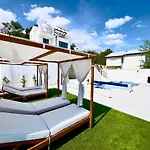 The White Pearl Boutique * Balçık