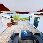 The White Pearl Boutique Balçık