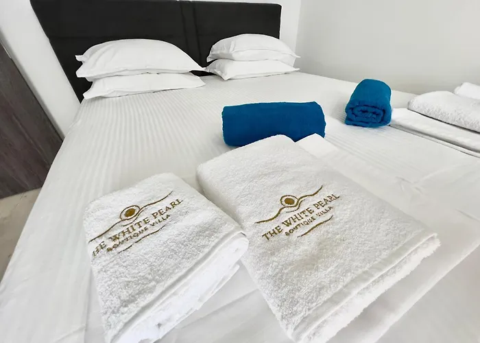 Villa The White Pearl Boutique *