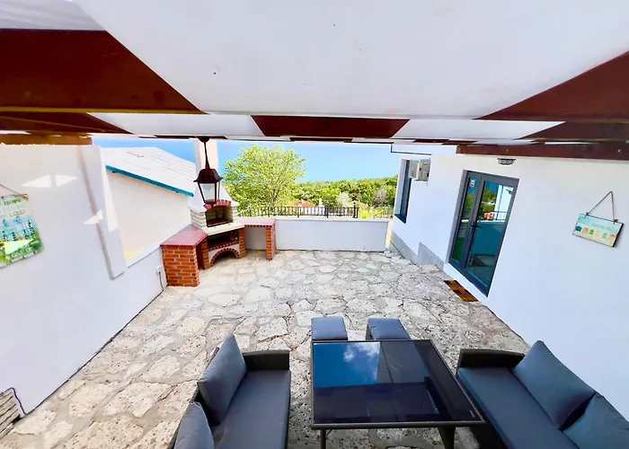 The White Pearl Boutique Balçık