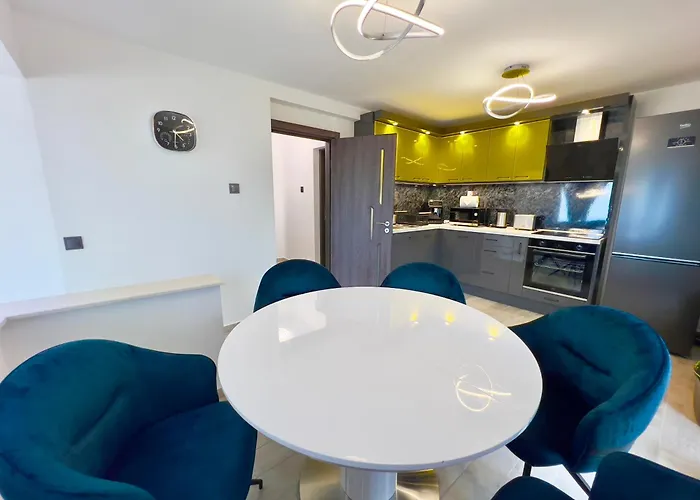 The White Pearl Boutique * Balçık